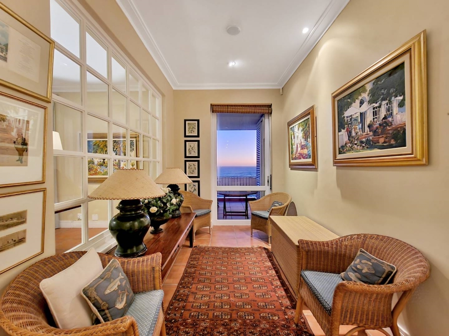 6 Bedroom Property for Sale in Bloubergstrand Western Cape
